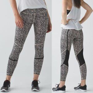 LULULEMON Pedal To The Medal 7/8 Tight Size 4 Ace Spot Grain Black
